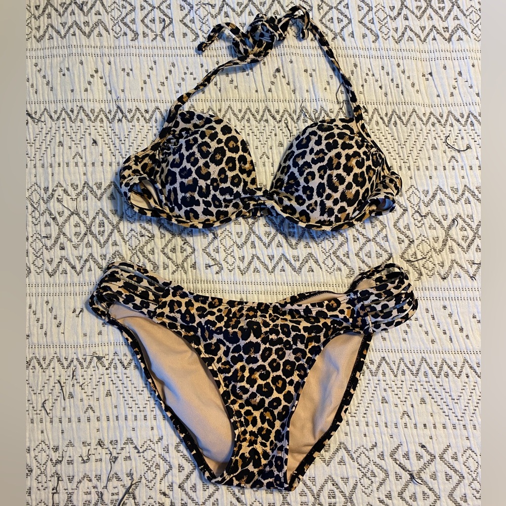 Cheetah bikini